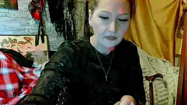 dominatrixredsonyja online show from 02/07/26, 08:34