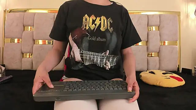 ttata 3 online show from 03/10/25, 10:34