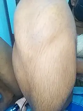 Snapshot of Rapunsal chatting on 02/26/25, 11:52 Rapunsal online show from 02/26/25, 11:52