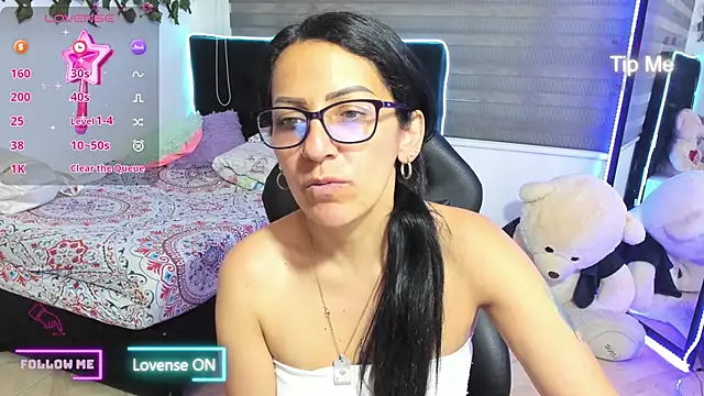 Snapshot of alma_blue chatting on 12/03/25, 09:57 alma blue online show from 12/03/25, 09:57