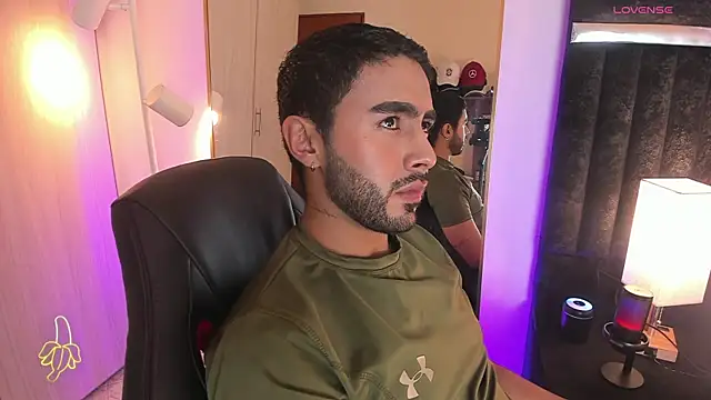 ItsMeEros online show from 12/19/25, 12:06