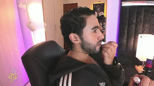 ItsMeEros online show from 03/07/26, 10:18