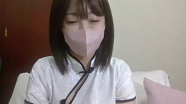 Snapshot of aoi2011 chatting on 12/28/24, 10:13 aoi2011 online show from 12/28/24, 10:13