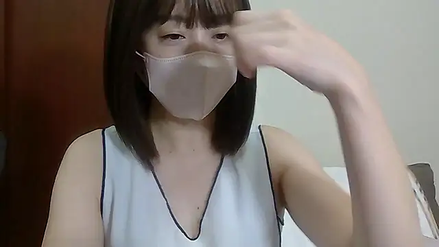 Snapshot of aoi2011 chatting on 10/10/25, 09:14 aoi2011 online show from 10/10/25, 09:14