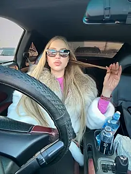 pinkstar  online show from 12/25/24, 06:09