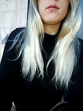 dolcehelena993 online show from 03/15/26, 01:17