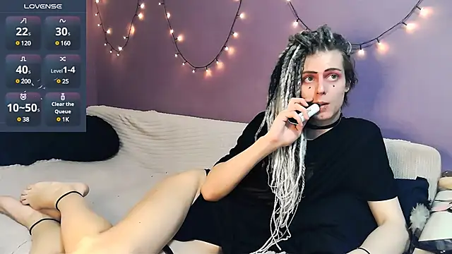 Snapshot of Littlepinkcat chatting on 03/09/25, 09:14 Littlepinkcat online show from 03/09/25, 09:14