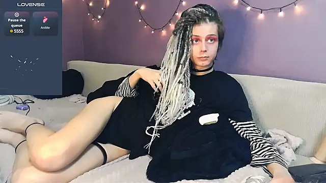 Snapshot of Littlepinkcat chatting on 03/20/25, 07:57 Littlepinkcat online show from 03/20/25, 07:57