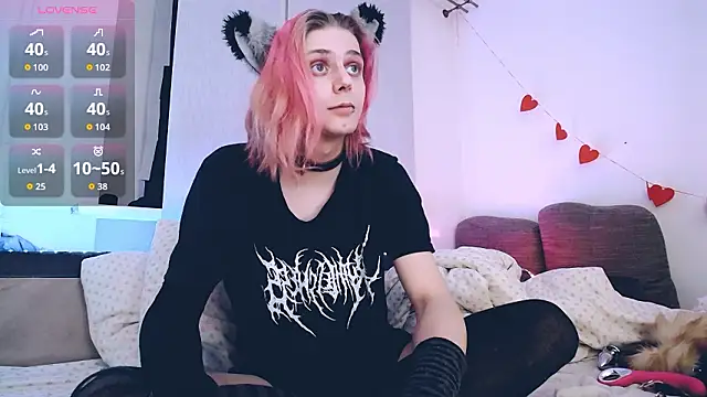 Littlepinkcat online show from 03/22/26, 04:32