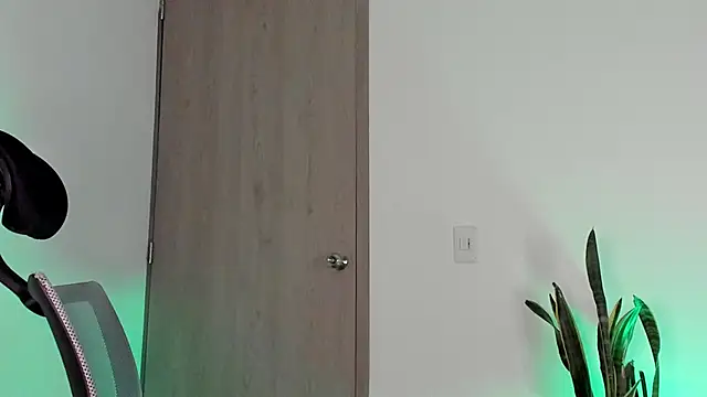  jamesleandros1 online show from 02/13/26, 03:13