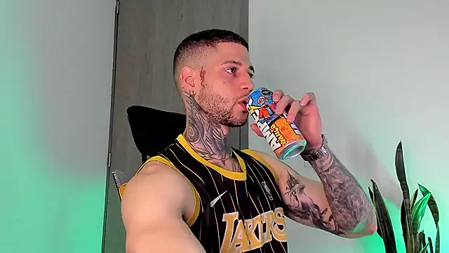  jamesleandros1 online show from 02/22/26, 12:23