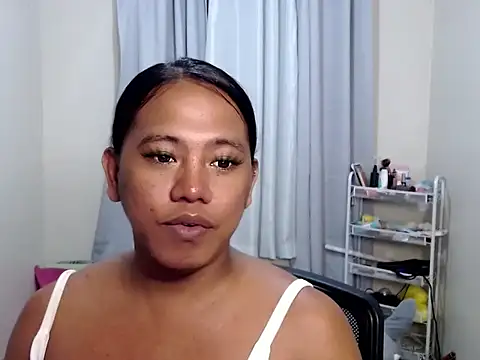 Cristinelicious online show from 06/22/26, 01:52