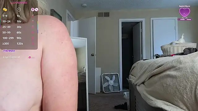 LoveSaraChristine online show from 09/11/25, 05:02