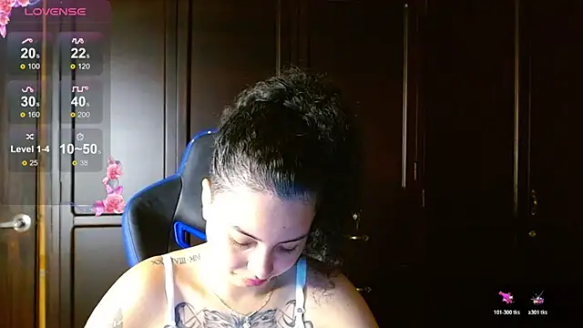 Snapshot of jaydensalvatore_ chatting on 11/24/25, 10:09 jaydensalvatore online show from 11/24/25, 10:09