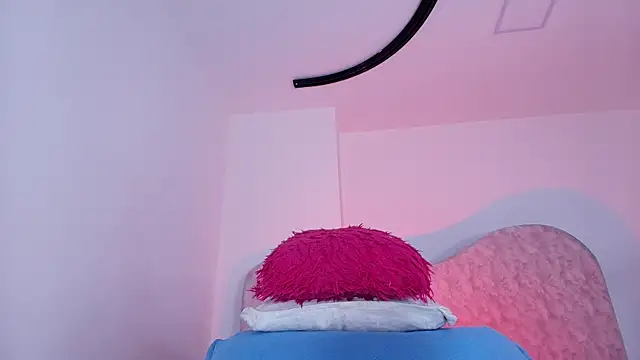 naomi kyse online show from 07/09/26, 03:10