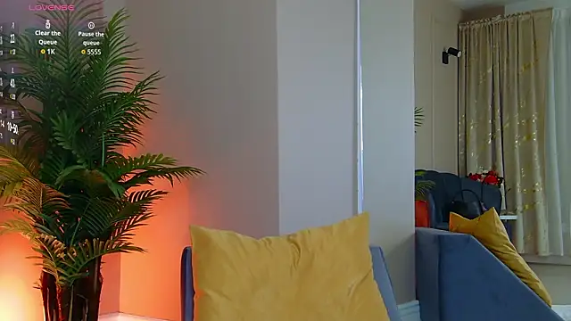 Avril Cyrus online show from 02/26/26, 08:02