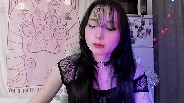 Holy420lolii online show from 01/06/26, 04:43