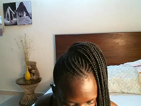Snapshot of pay_tience chatting on 04/20/26, 01:19 pay tience online show from 04/20/26, 01:19