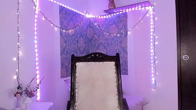 Eva Lee  online show from 03/06/26, 09:39