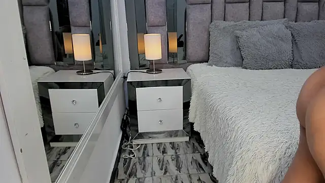 EMMAHILL1 online show from 12/16/25, 11:26