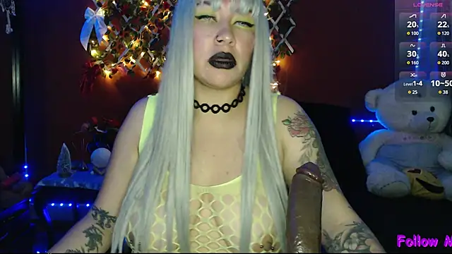 Snapshot of nathalie_zanettii chatting on 11/15/25, 10:15 nathalie zanettii online show from 11/15/25, 10:15