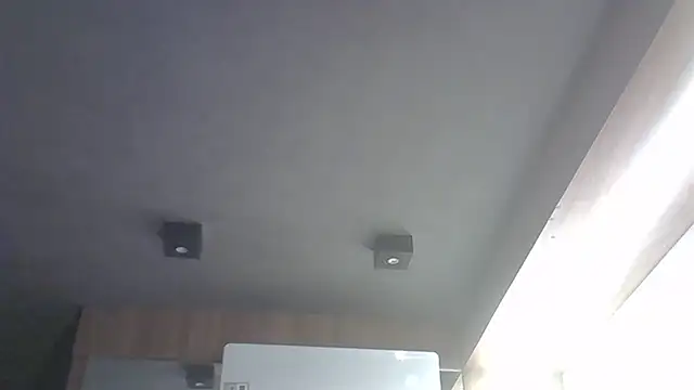 Skinny-Kitten online show from 12/17/25, 05:30