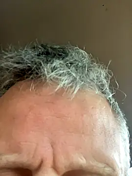 prekumstud online show from 10/26/25, 04:24