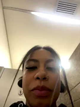 Snapshot of ATENEA_SEXXXY chatting on 11/20/25, 09:47 ATENEA SEXXXY online show from 11/20/25, 09:47