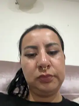 Abril Luv online show from 03/02/26, 01:30