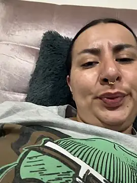 Abril Luv online show from 03/03/26, 01:23