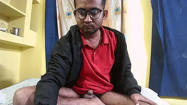 Snapshot of Cute_boy2000 chatting on 12/25/24, 10:48 Cute boy2000 online show from 12/25/24, 10:48