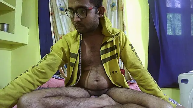 Snapshot of Cute_boy2000 chatting on 01/12/25, 06:39 Cute boy2000 online show from 01/12/25, 06:39