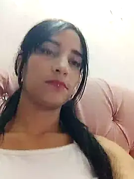 Snapshot of _nathaly_sweet chatting on 02/05/25, 03:45 nathaly sweet online show from 02/05/25, 03:45