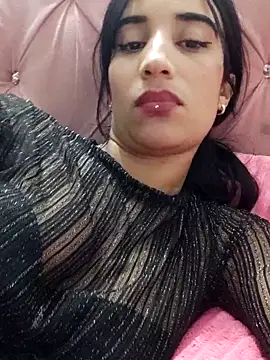 Snapshot of _nathaly_sweet chatting on 02/16/25, 04:31 nathaly sweet online show from 02/16/25, 04:31