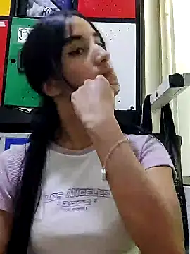 Snapshot of _nathaly_sweet chatting on 03/07/25, 11:27 nathaly sweet online show from 03/07/25, 11:27