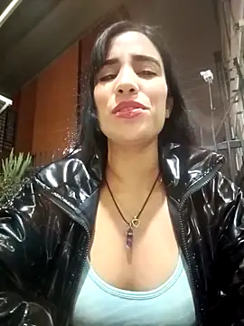 Snapshot of _nathaly_sweet chatting on 12/20/25, 01:34 nathaly sweet online show from 12/20/25, 01:34