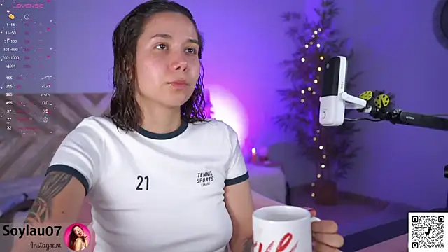 imjess01 online show from 04/20/26, 03:48