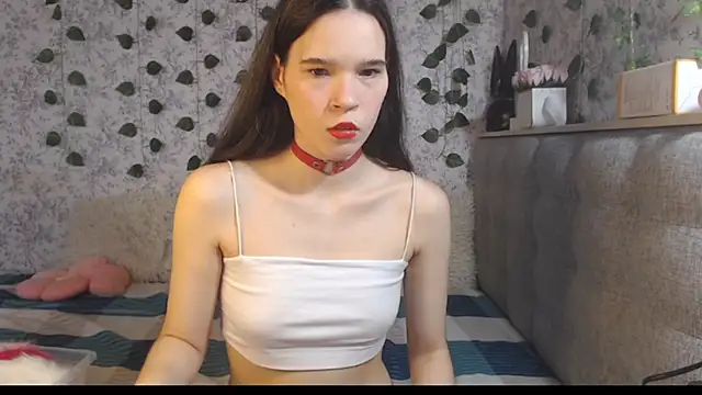 Nicole-Petite online show from 11/27/25, 08:49