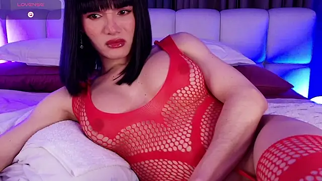 Snapshot of sweetieluna01 chatting on 02/26/26, 04:22 sweetieluna01 online show from 02/26/26, 04:22