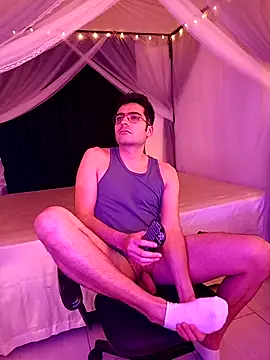 Snapshot of xxxvandersexxx chatting on 02/24/26, 07:17 xxxvandersexxx online show from 02/24/26, 07:17