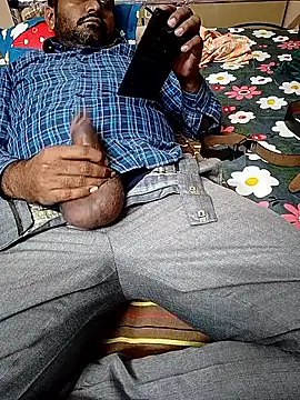 adicma123 online show from 04/08/26, 01:11