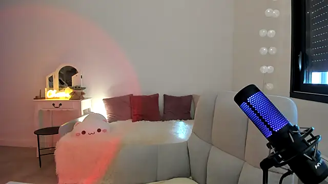 ImKeira online show from 11/21/25, 09:30