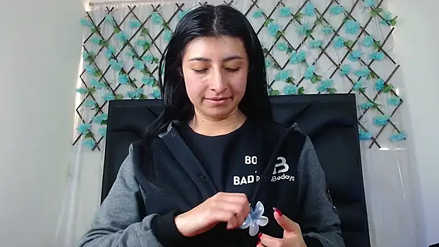 EmmaWilliamss online show from 11/20/25, 04:51