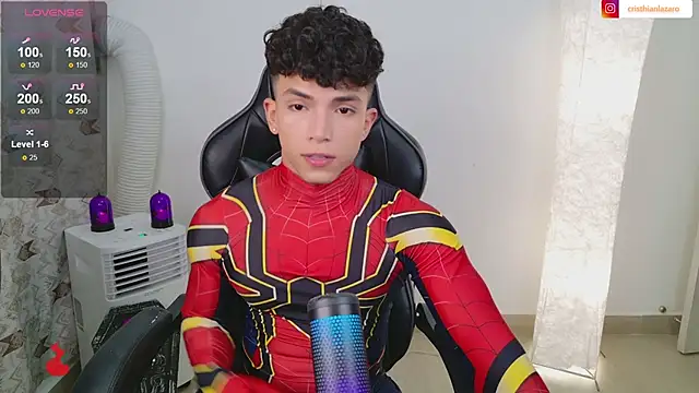 Snapshot of DannyMaximoff chatting on 11/04/25, 11:26 DannyMaximoff online show from 11/04/25, 11:26