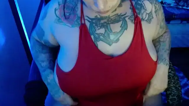 Snapshot of VampGirl1 chatting on 03/14/25, 10:27 VampGirl1 online show from 03/14/25, 10:27