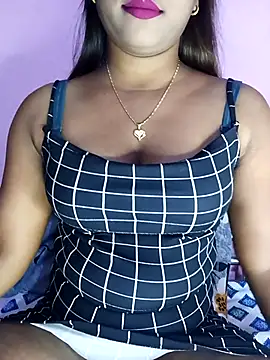 Snapshot of ANGE-MOU chatting on 03/09/25, 09:35 ANGE-MOU online show from 03/09/25, 09:35