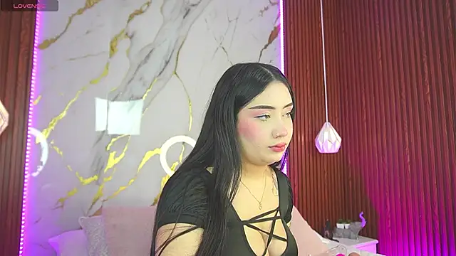 Snapshot of haylie_ chatting on 02/26/25, 03:53 haylie online show from 02/26/25, 03:53