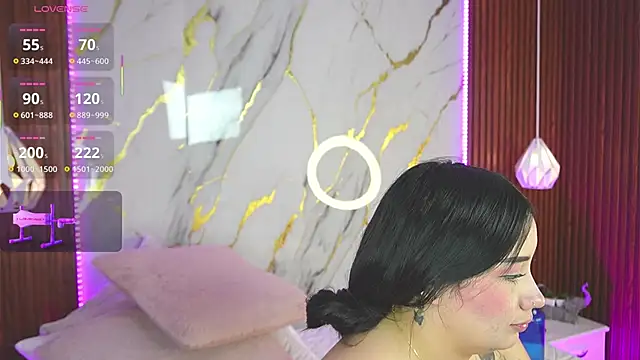 Snapshot of haylie_ chatting on 02/28/25, 03:37 haylie online show from 02/28/25, 03:37