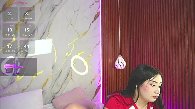 Snapshot of haylie_ chatting on 03/04/25, 07:30 haylie online show from 03/04/25, 07:30