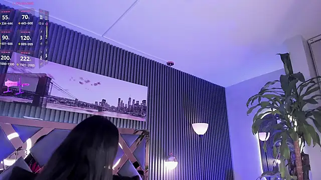 Snapshot of haylie_ chatting on 10/27/25, 05:55 haylie online show from 10/27/25, 05:55